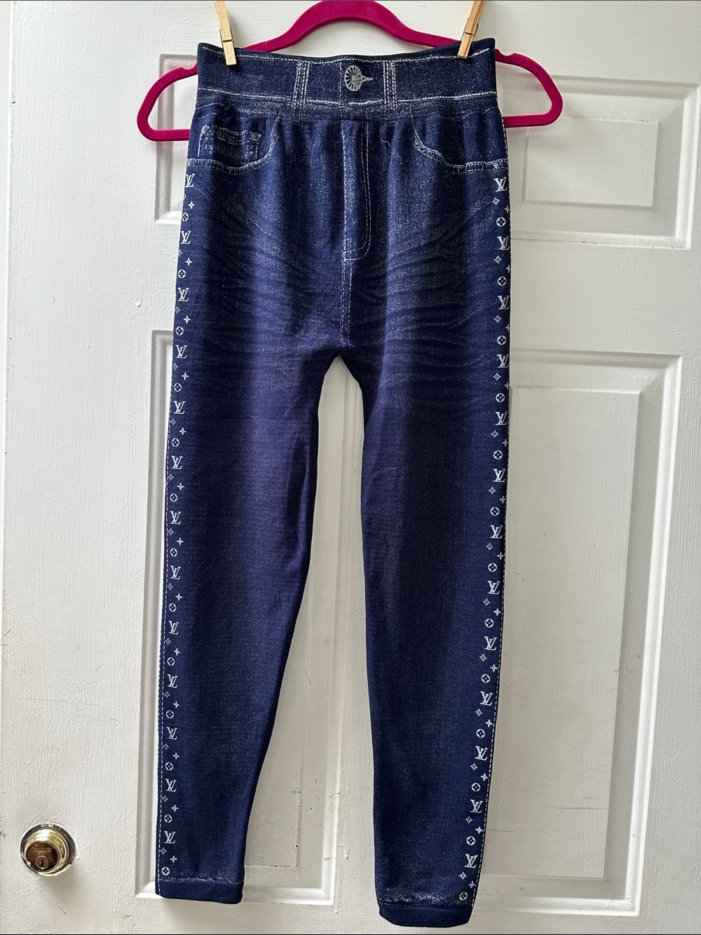 Very, very cool stretchy Dark Blue Women's Pull-On Skinny Jeans stretchy legging
